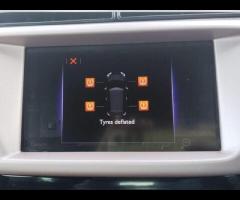 DS AUTOMOBILES DS 3  2017 DS 3 1.2 PURETECH GIVENCHY – 66 MPG & ULEZ FREE! 

 ULEZ COMPLIANT! | - 32