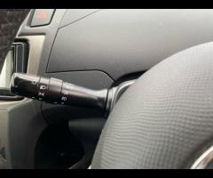 Toyota Yaris With a MOT valid until June 2026, this 2011 Toyota Yaris 1.33L Petrol Dual VVT-i T Spir - 27