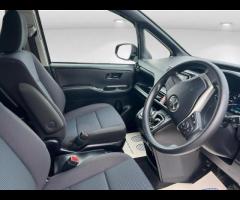 Toyota Voxy This 2019 Toyota Voxy is a reliable import car that's perfect for drivers who want a sty - 13