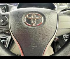 Toyota Voxy This 2019 Toyota Voxy is a reliable import car that's perfect for drivers who want a sty - 28