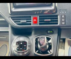 Toyota Voxy This 2019 Toyota Voxy is a reliable import car that's perfect for drivers who want a sty - 37