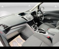 Ford C-Max  2014 FORD C-MAX 1.0T ECOBOOST ZETEC - ULEZ FREE, HUGE MOT & LOW MILES! 

 ULEZ COMPL - 18