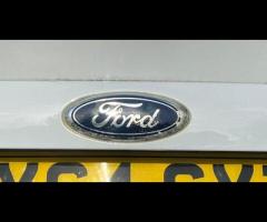 Ford C-Max  2014 FORD C-MAX 1.0T ECOBOOST ZETEC - ULEZ FREE, HUGE MOT & LOW MILES! 

 ULEZ COMPL - 45