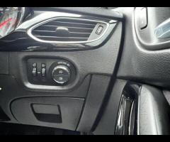 Vauxhall Astra  2018 VAUXHALL ASTRA 1.4i TURBO SRi - ULEZ FREE, RECENT SERVICE & 6 MONTH WARRANT - 32
