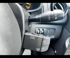 Renault Clio  2015 RENAULT CLIO 1.2 DYNAMIQUE NAV - ULEZ FREE & EXTENDED MOT! 

 ULEZ COMPLIANT! - 28