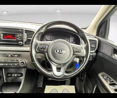 Kia Sportage  2016 KIA SPORTAGE 1.6 GDi 1 EURO 6 - LOW MILEAGE, ULEZ FREE & 6 MONTH WARRANTY! - 26