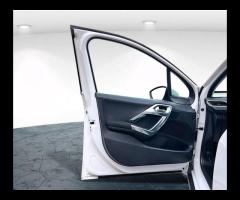 Peugeot 2008  2016 PEUGEOT 2008 1.2 PURETECH ALLURE - ULEZ FREE, LOW MILES & STYLISH! 

 MOT UNT - 43