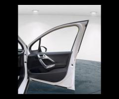 Peugeot 2008  2016 PEUGEOT 2008 1.2 PURETECH ALLURE - ULEZ FREE, LOW MILES & STYLISH! 

 MOT UNT - 44