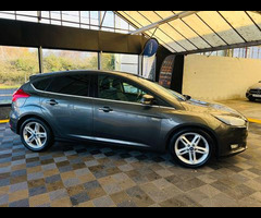 Ford Focus 1.0 Focus Zetec 5dr - 3