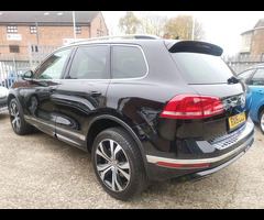 Volkswagen Touareg 3.0 TDI V6 BlueMotion Tech R-Line Tiptronic 4WD Euro 5 (s/s) 5dr - 7