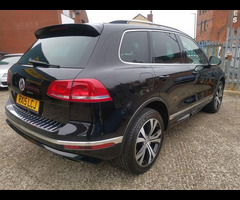 Volkswagen Touareg 3.0 TDI V6 BlueMotion Tech R-Line Tiptronic 4WD Euro 5 (s/s) 5dr - 9