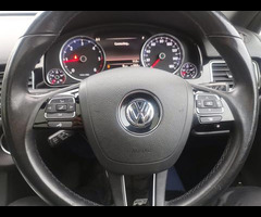 Volkswagen Touareg 3.0 TDI V6 BlueMotion Tech R-Line Tiptronic 4WD Euro 5 (s/s) 5dr - 30