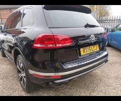 Volkswagen Touareg 3.0 TDI V6 BlueMotion Tech R-Line Tiptronic 4WD Euro 5 (s/s) 5dr - 55