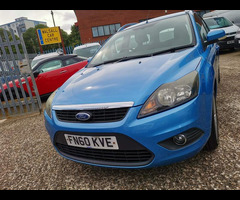 Ford Focus 1.6 Zetec 5dr - 4