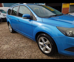 Ford Focus 1.6 Zetec 5dr - 16