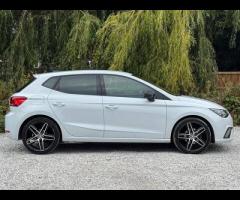 SEAT Ibiza 1 FORMER KEEPER|2 KEYS|FULL SERVICE HISTORY - 7 SERVICES - 2 MAIN DEALER SERVICES - MOST - 11