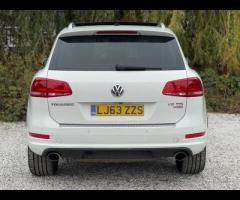 Volkswagen Touareg FULL SERVICE HISTORY - 10 SERVICES - 3 MAIN DEALER SERVICES - SERVICE INTERVALS @ - 8