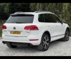 Volkswagen Touareg FULL SERVICE HISTORY - 10 SERVICES - 3 MAIN DEALER SERVICES - SERVICE INTERVALS @ - 9