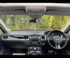 Volkswagen Touareg FULL SERVICE HISTORY - 10 SERVICES - 3 MAIN DEALER SERVICES - SERVICE INTERVALS @ - 15