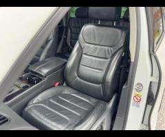 Volkswagen Touareg FULL SERVICE HISTORY - 10 SERVICES - 3 MAIN DEALER SERVICES - SERVICE INTERVALS @ - 23