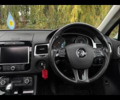 Volkswagen Touareg FULL SERVICE HISTORY - 10 SERVICES - 3 MAIN DEALER SERVICES - SERVICE INTERVALS @ - 27