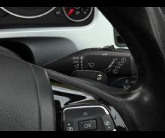 Volkswagen Touareg FULL SERVICE HISTORY - 10 SERVICES - 3 MAIN DEALER SERVICES - SERVICE INTERVALS @ - 33