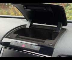 Volkswagen Touareg FULL SERVICE HISTORY - 10 SERVICES - 3 MAIN DEALER SERVICES - SERVICE INTERVALS @ - 39