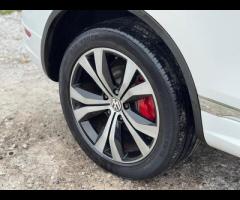 Volkswagen Touareg FULL SERVICE HISTORY - 10 SERVICES - 3 MAIN DEALER SERVICES - SERVICE INTERVALS @ - 90