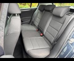 Volkswagen Golf 2 FORMER KEEPERS|2 KEYS|SERVICE HISTORY|LOGBOOK

This 2012 Volkswagen Golf TDI Match - 27