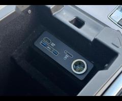 Land Rover Range Rover Sport 2 KEYS|FULL SERVICE HISTORY - 6 SERVICES - MOST RECENT SERVICE DONE @ 8 - 58