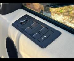 Land Rover Range Rover Sport 2 KEYS|FULL SERVICE HISTORY - 6 SERVICES - MOST RECENT SERVICE DONE @ 8 - 71
