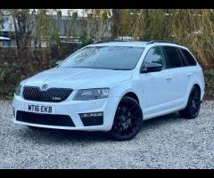 Skoda Octavia 2 KEYS|SERVICE HISTORY|LOGBOOK|

This 2016 Skoda Octavia TFSI vRS is a Euro 6 complian - 2