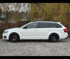 Skoda Octavia 2 KEYS|SERVICE HISTORY|LOGBOOK|

This 2016 Skoda Octavia TFSI vRS is a Euro 6 complian - 13