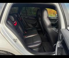 Skoda Octavia 2 KEYS|SERVICE HISTORY|LOGBOOK|

This 2016 Skoda Octavia TFSI vRS is a Euro 6 complian - 21