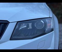 Skoda Octavia 2 KEYS|SERVICE HISTORY|LOGBOOK|

This 2016 Skoda Octavia TFSI vRS is a Euro 6 complian - 71