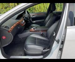 Mercedes-Benz S Class 3 FORMER KEEPERS|SERVICE HISTORY - MOST RECENT SERVICE DONE @ 83,241|

Discove - 23