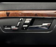 Mercedes-Benz S Class 3 FORMER KEEPERS|SERVICE HISTORY - MOST RECENT SERVICE DONE @ 83,241|

Discove - 33