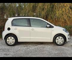 Volkswagen up! 1 FORMER KEEPER|2 KEYS|PARTIAL SERVICE HISTORY|EURO 6|ULEZ COMPLIANT|

Equipment:
Air - 13