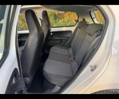 Volkswagen up! 1 FORMER KEEPER|2 KEYS|PARTIAL SERVICE HISTORY|EURO 6|ULEZ COMPLIANT|

Equipment:
Air - 23