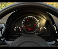 Volkswagen up! 1 FORMER KEEPER|2 KEYS|PARTIAL SERVICE HISTORY|EURO 6|ULEZ COMPLIANT|

Equipment:
Air - 35