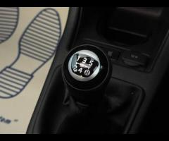 Volkswagen up! 1 FORMER KEEPER|2 KEYS|PARTIAL SERVICE HISTORY|EURO 6|ULEZ COMPLIANT|

Equipment:
Air - 42