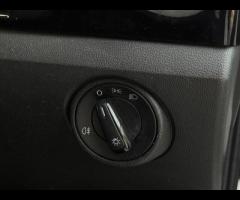 Volkswagen up! 1 FORMER KEEPER|2 KEYS|PARTIAL SERVICE HISTORY|EURO 6|ULEZ COMPLIANT|

Equipment:
Air - 46