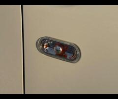 Volkswagen up! 1 FORMER KEEPER|2 KEYS|PARTIAL SERVICE HISTORY|EURO 6|ULEZ COMPLIANT|

Equipment:
Air - 51