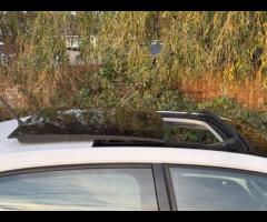 Volkswagen up! 1 FORMER KEEPER|2 KEYS|PARTIAL SERVICE HISTORY|EURO 6|ULEZ COMPLIANT|

Equipment:
Air - 56