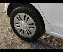 Volkswagen up! 1 FORMER KEEPER|2 KEYS|PARTIAL SERVICE HISTORY|EURO 6|ULEZ COMPLIANT|

Equipment:
Air - 62