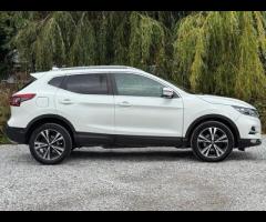 Nissan Qashqai 2 FORMER KEEPERS|2 KEYS|FULL SERVICE HISTORY - 8 SERVICES - 3 MAIN DEALER SERVICES - - 11