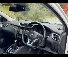 Nissan Qashqai 2 FORMER KEEPERS|2 KEYS|FULL SERVICE HISTORY - 8 SERVICES - 3 MAIN DEALER SERVICES - - 14