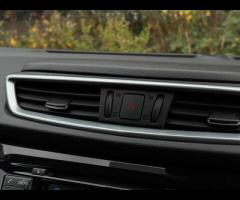 Nissan Qashqai 2 FORMER KEEPERS|2 KEYS|FULL SERVICE HISTORY - 8 SERVICES - 3 MAIN DEALER SERVICES - - 38