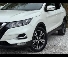 Nissan Qashqai 2 FORMER KEEPERS|2 KEYS|FULL SERVICE HISTORY - 8 SERVICES - 3 MAIN DEALER SERVICES - - 65