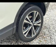 Nissan Qashqai 2 FORMER KEEPERS|2 KEYS|FULL SERVICE HISTORY - 8 SERVICES - 3 MAIN DEALER SERVICES - - 79
